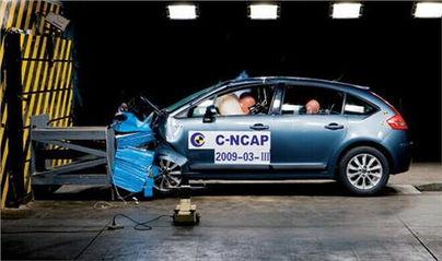 国产轿车谁最安全呢视频,国产轿车安全性能哪家强？深度解析安全之选