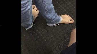 国产裸足脚交视频